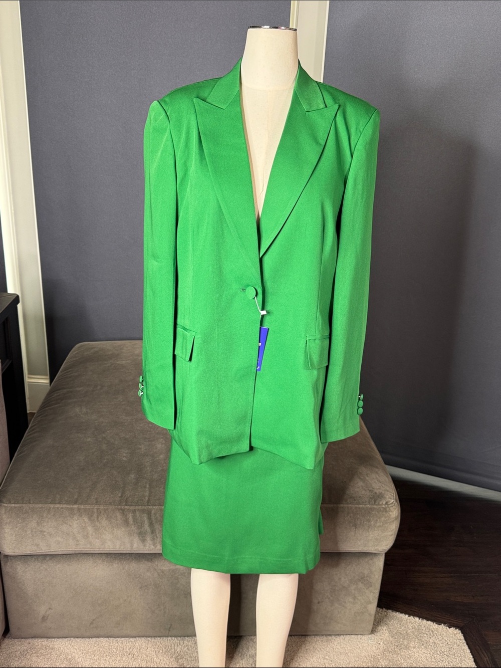 Women's Green Blazer and Skirt Suit Tailored Set Office Formal Work Size 14 NWT